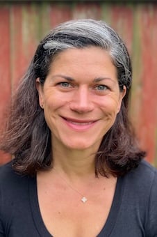 about-louanne-steyn